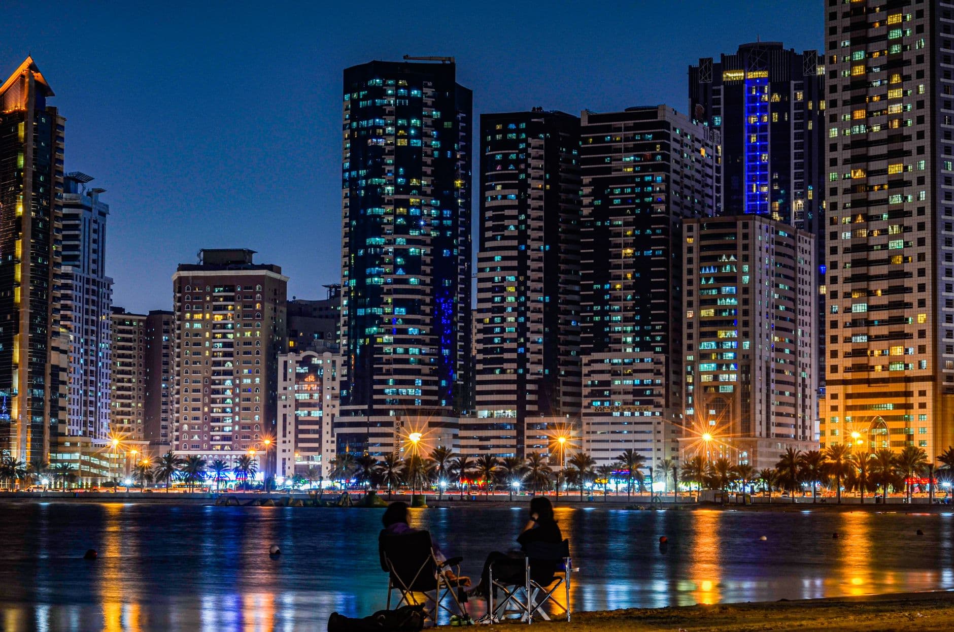 Vue panoramique Downtown Dubai Marina gratte-ciel cout de la vie 2026 expatries francais