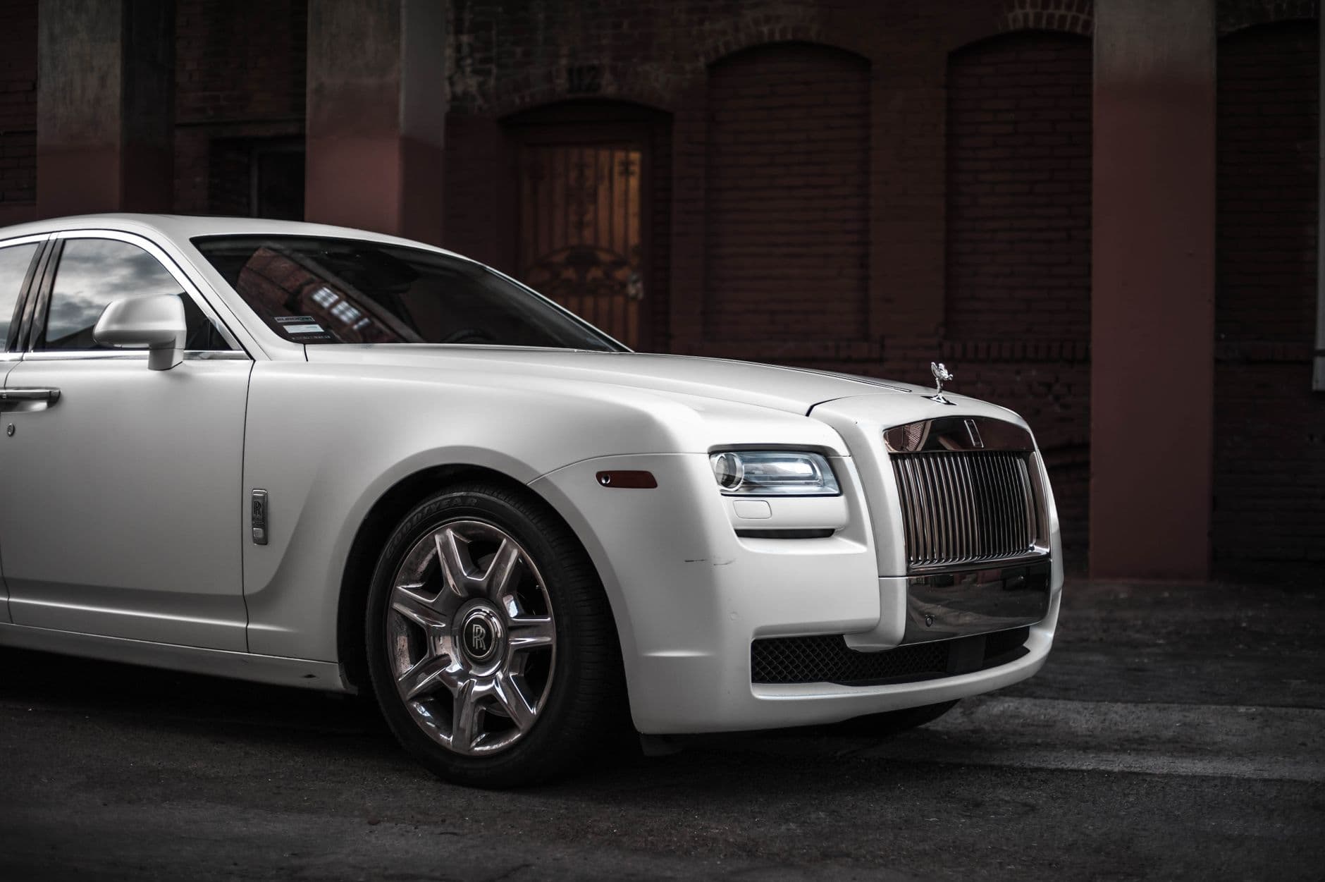 Louer une Rolls-Royce Ghost a Dubai pour mariage