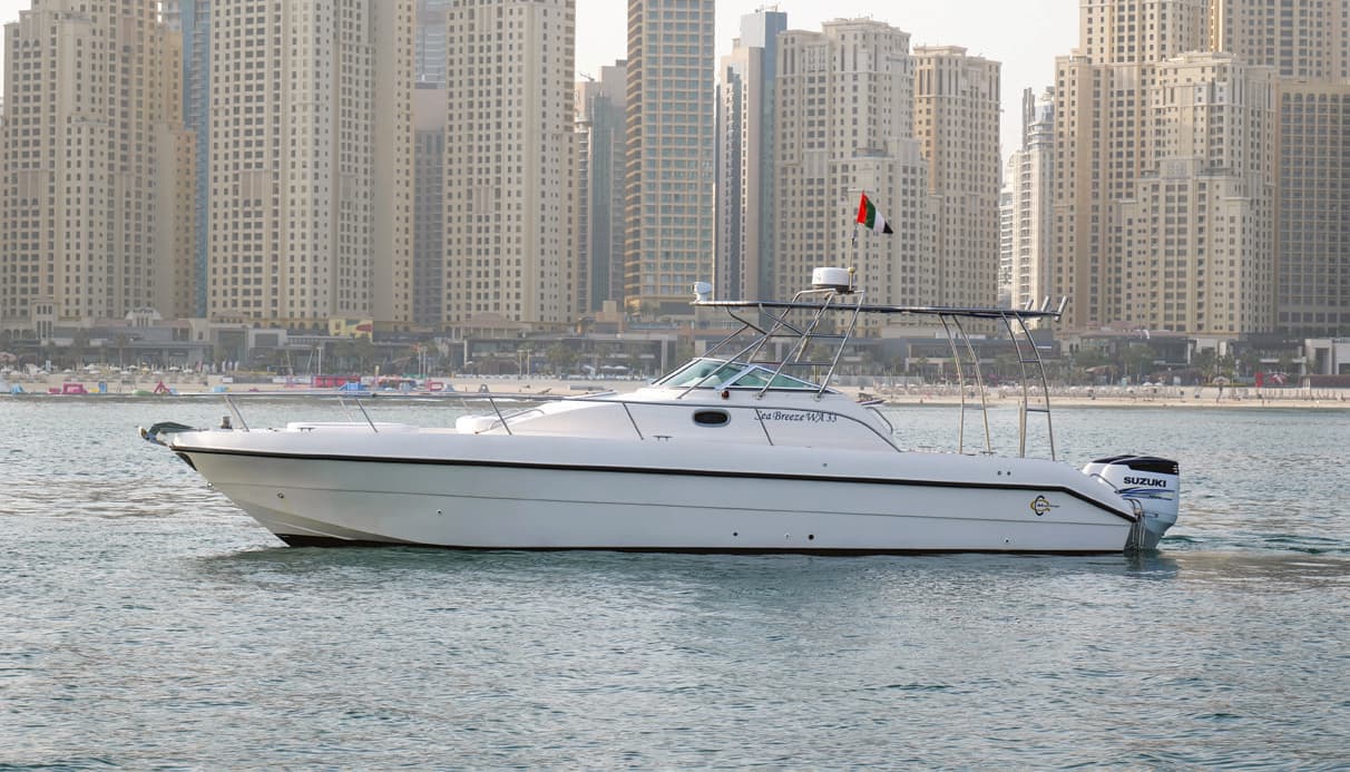 Location yacht 34 pieds Sport a Dubai Marina avec Dubai Small