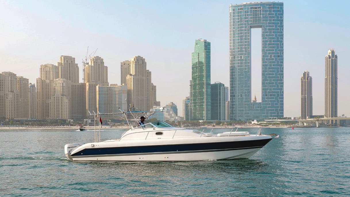Location yacht 36 pieds Mahra a Dubai Marina avec Dubai Small