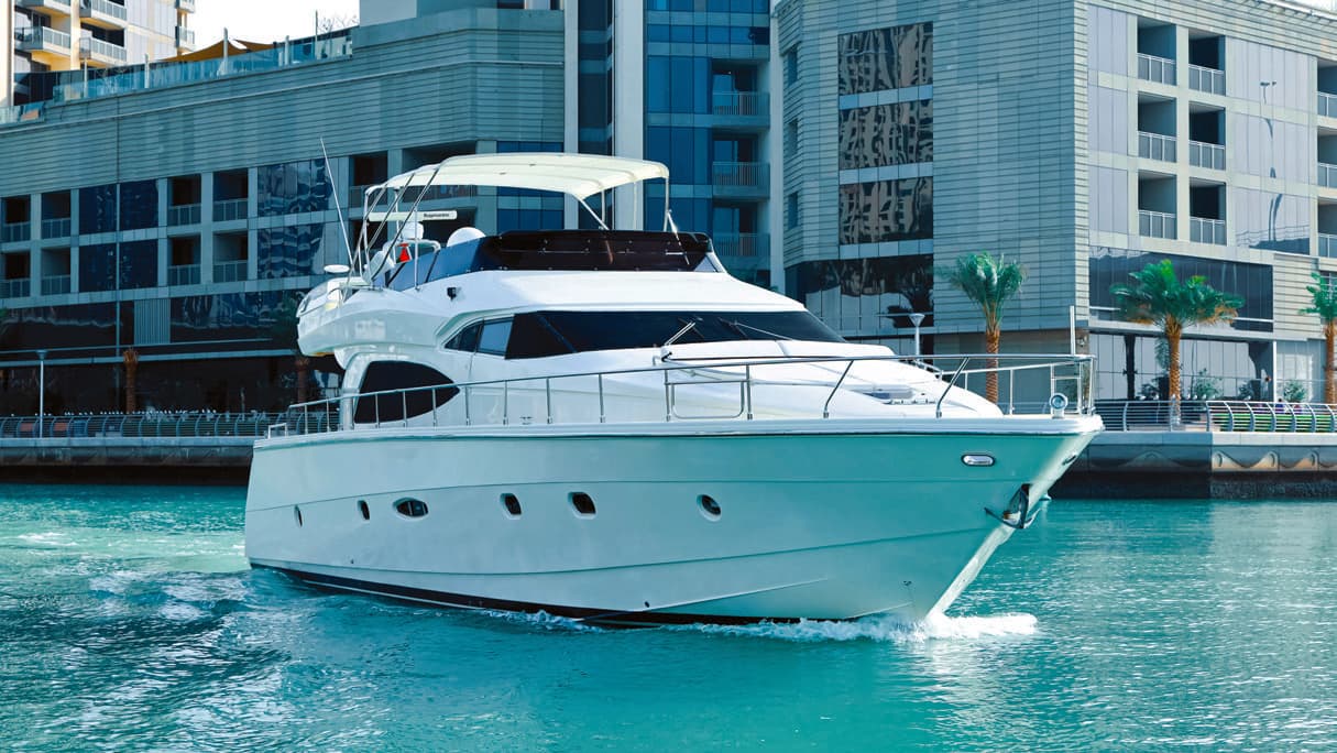 Location superyacht Sunseeker 84 pieds premium a Dubai avec Dubai Small