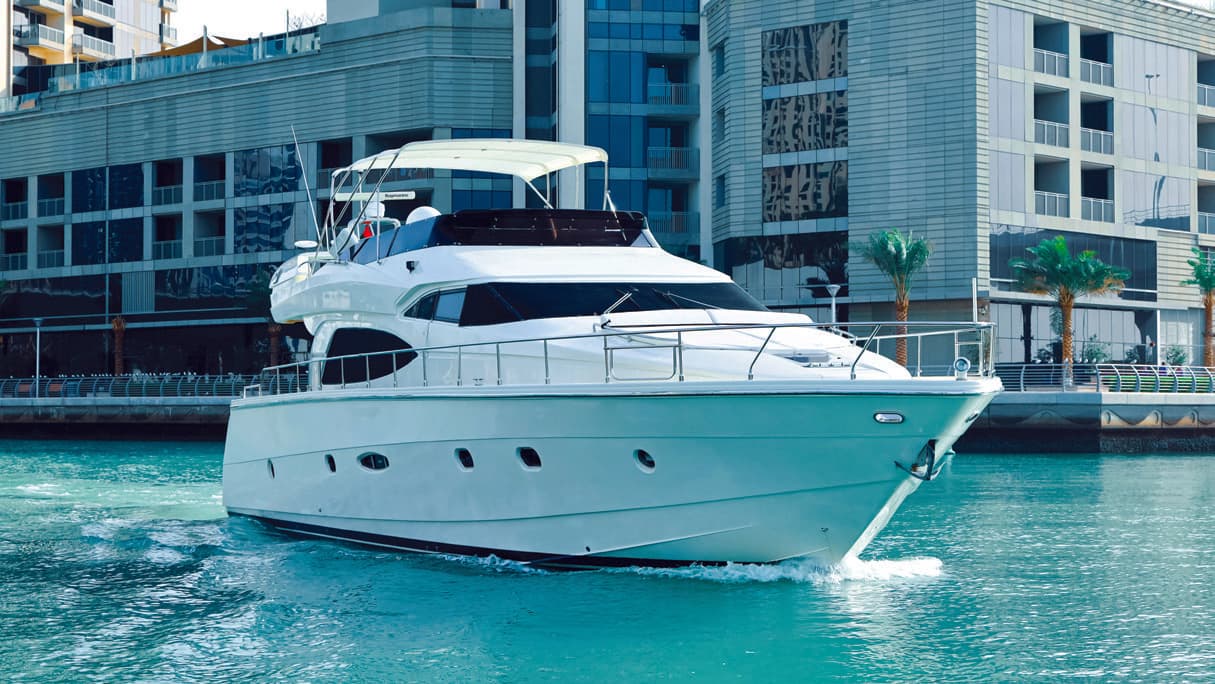Location superyacht Sunseeker 84 pieds premium a Dubai avec Dubai Small